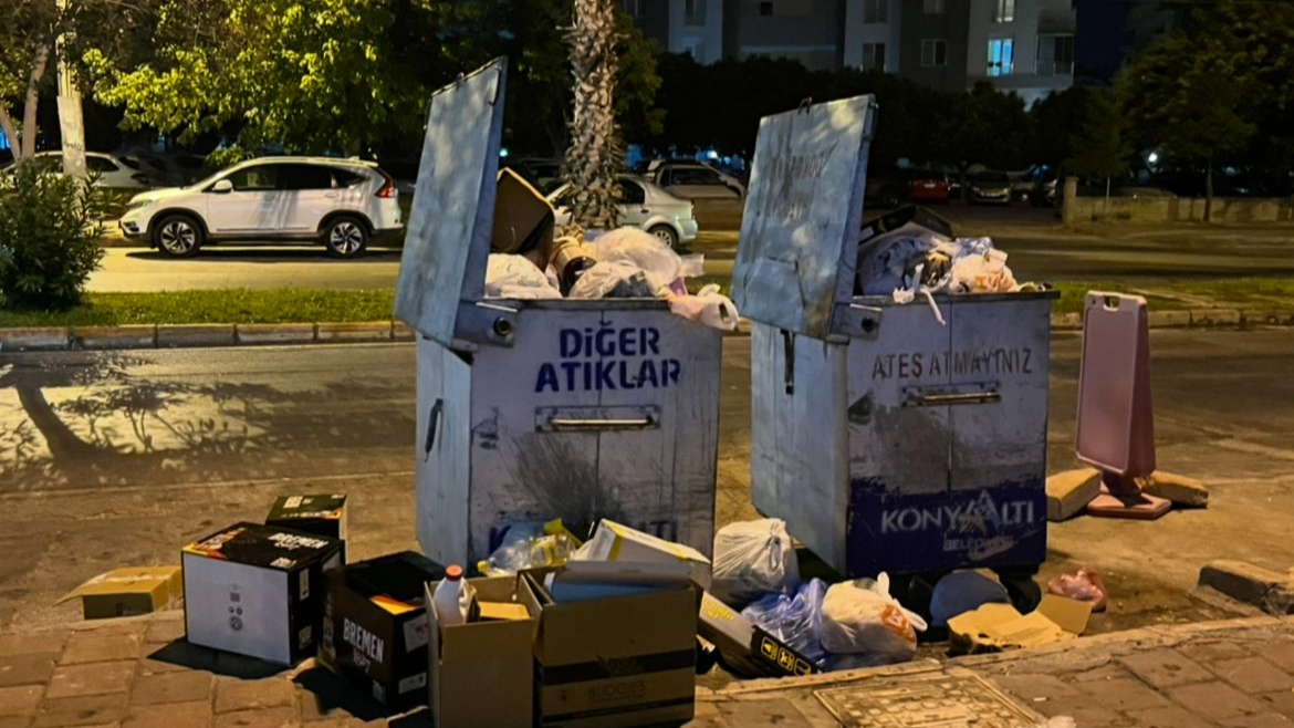 Konyaaltı'nda mahallelinin bu sorunu bitmiyor!