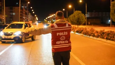 Abartı egzoz ve modifiye araç denetiminde 16 araç sürücüsüne para cezası uygulandı