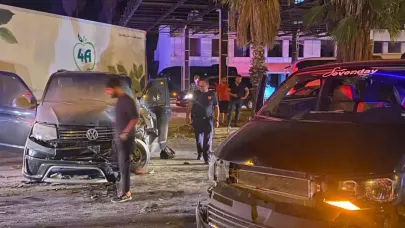Tur minibüsleri çarpıştı: 5 yaralı