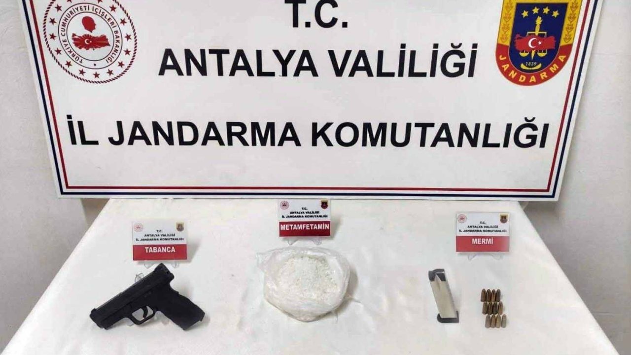 Gazipaşa'da uyuşturucu ve kaçak silah operasyonu