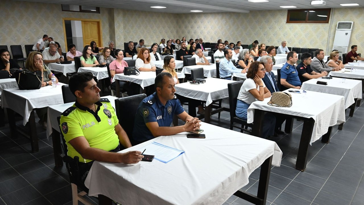 Kemer&#039;de asayiş ve trafik tedbirleri toplantısı