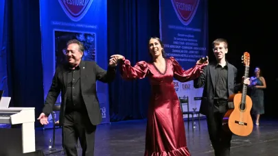 Muratpaşa’da gitarın büyüsü 14’üncü kez sahneye taşındı