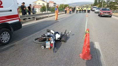 Motosikletiyle bariyere çarpan sürücü hayatını kaybetti