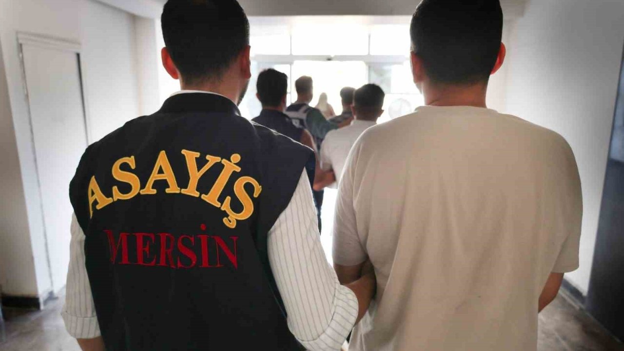 Sahte polisler yakalandı: 2 milyon 600 bin TL’lik vurgun