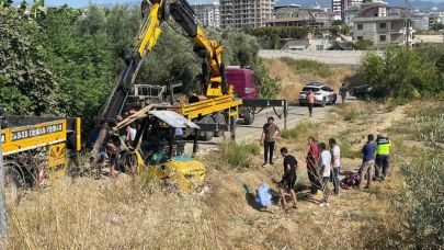 Antalya’da devrilen forkliftin altında kalan sürücü hayatını kaybetti