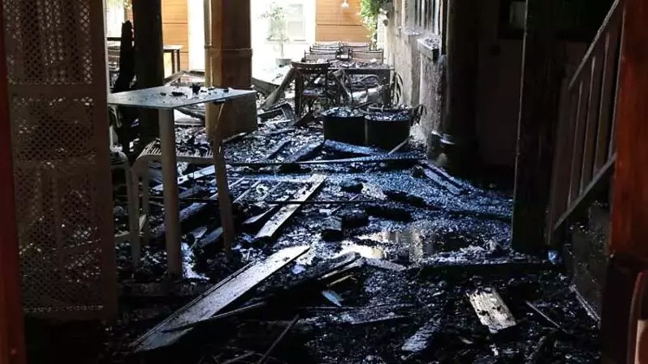 Butik oteldeki yangında ölen 2 kişi, katları bağlayan ahşap merdiven yanınca dışarı çıkamamış