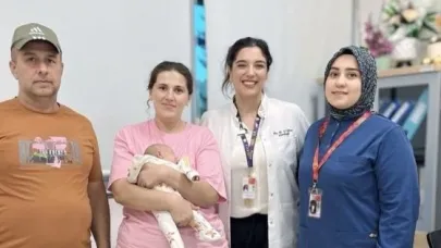 Riskli gebeliği bulunan anne sağlıklı şekilde bebeğini dünyaya getirdi