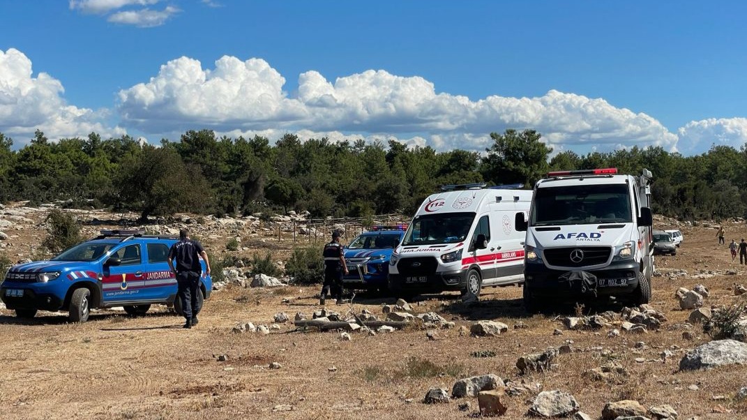 Kaçak kazdıkları kuyuda, jeneratörden çıkan gazdan zehirlendiler