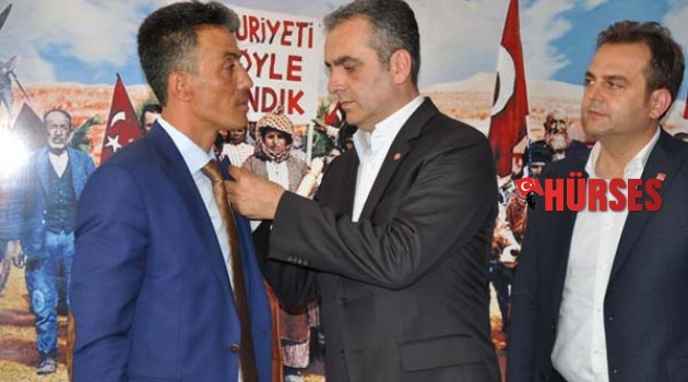 250 DP'Lİ CHP'YE GEÇTİ