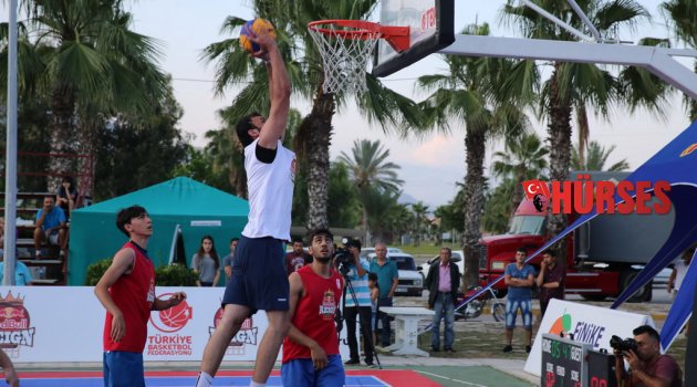 3X3 SOKAK BASKETBOLU FİNİKE ETABI SONA ERDİ