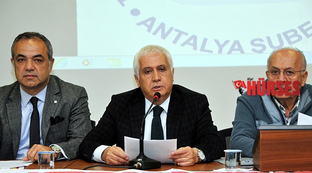 4 saatte 1 işçi ölüyor