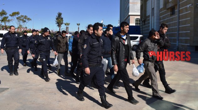 9 DEAŞ ŞÜPHELİSİ ADLİYEDE