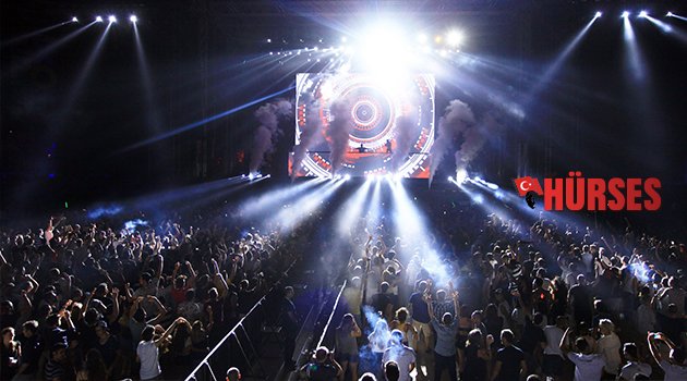 AFROJACK BÜYÜLEDİ