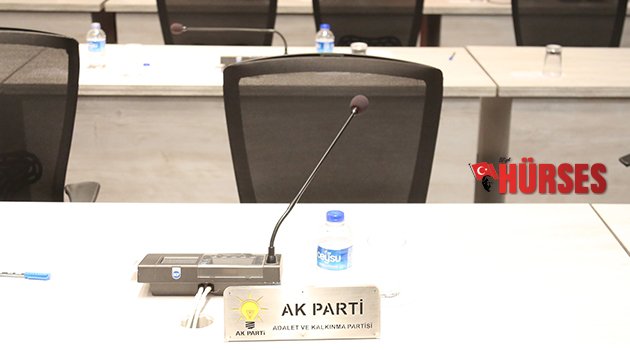 Ak Parti, Muratpaşa Meclisini terk etti