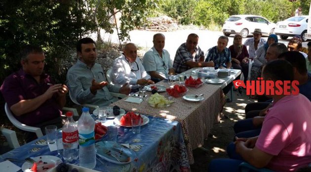 AK PARTİ SAHAYI BOŞ BIRAKMIYOR