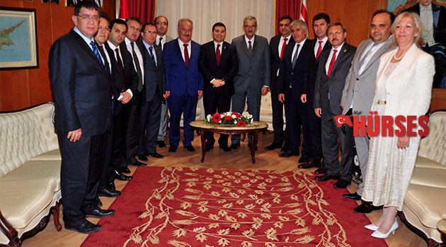 AKBB BAŞBAKAN’I ZİYARET ETTİ