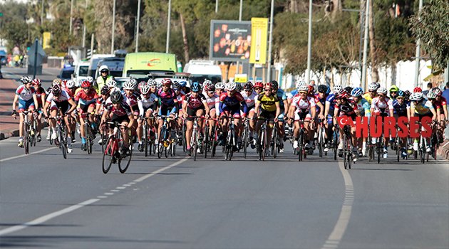 ALANYA'DA BİSİKLET YOL YARIŞLARI SÜRÜYOR