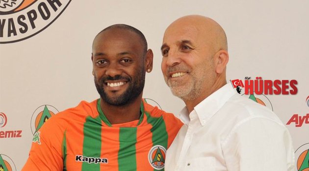 ALANYA'DA YILDIZ GOLCÜYE 'GOL DUASI'