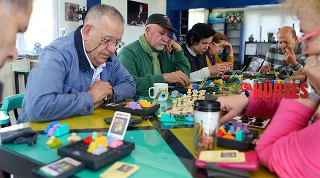 'ALZHEİMER'A KARŞI ZEKA OYUNLARI
