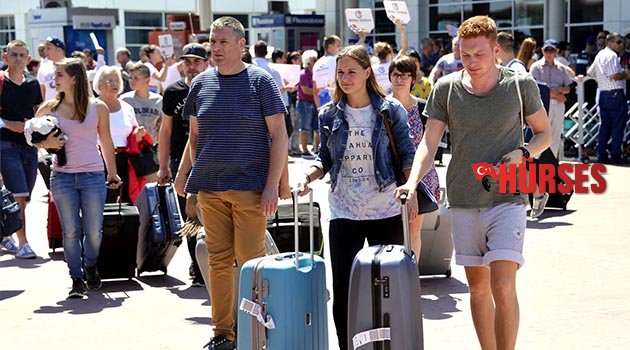 Antalya 8 milyon turisti geçti
