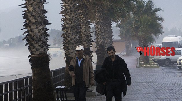 ANTALYA’DA DEV DALGALAR
