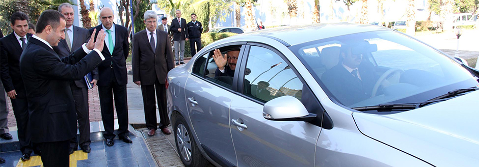 Antalya Emniyet Müdürlüğü&#8217;nde Sağlam Görevi Tonbul&#8217;a Teslim Etti