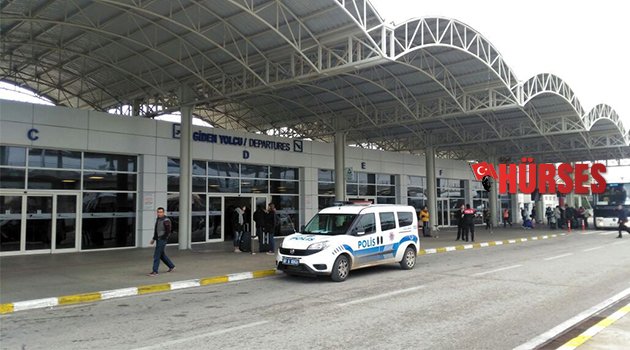 ANTALYA HAVALİMANI'NDA PANİK
