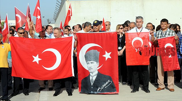 ANTALYA HAVALİMANI'NDA TERÖR LANETLENDİ