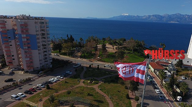 ANTALYA’NIN KALBİNE ANTALYASPOR BAYRAĞI