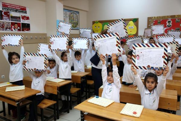 ANTALYA'DA 440 BİN ÖĞRENCİ HEYECAN YAŞADI