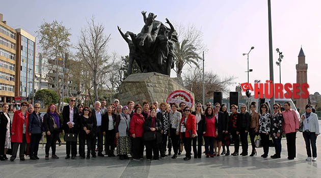 Antalya'da 8 Mart böyle kutlandı