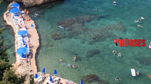 Antalya'da yüksek nem bunalttı
