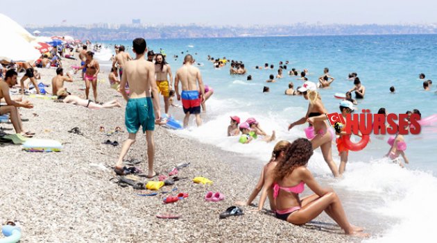 ANTALYALI SAHİLLERE AKIN ETTİ