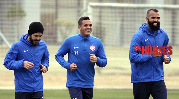 ANTALYASPOR ETO’O’SUZ ÇALIŞTI
