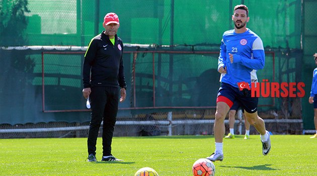 ANTALYASPOR GÖZÜNÜ BEŞİKTAŞ’A DİKTİ