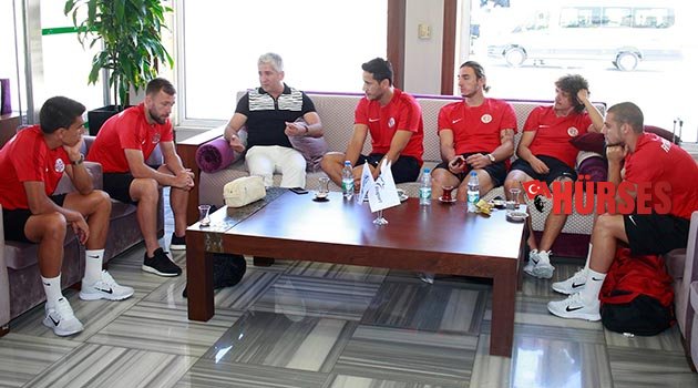 Antalyaspor Hollanda’ya gitti
