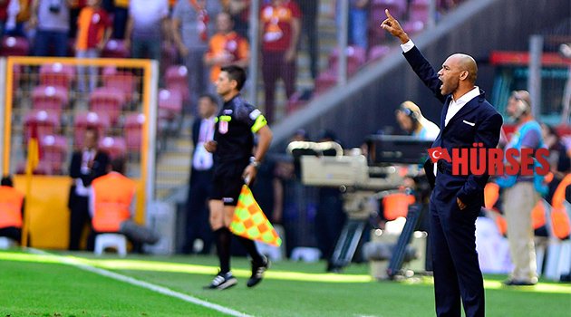 ANTALYASPOR'DA YÖNETİM ÜÇE BÖLÜNDÜ