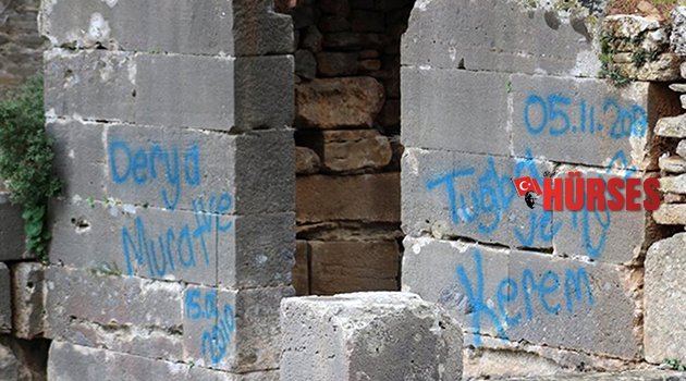 Antik yapıya saygısızlık!