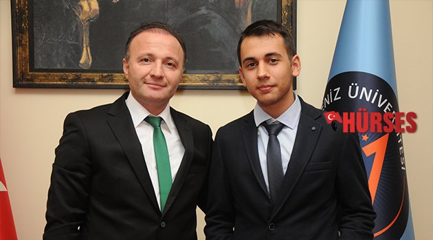AÜ’DEN BAŞARILI ÖĞRENCİLERE ÖDÜL