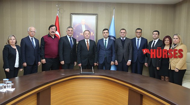 AÜ’DEN ÖĞRENCİLERE UYGULAMA DESTEĞİ