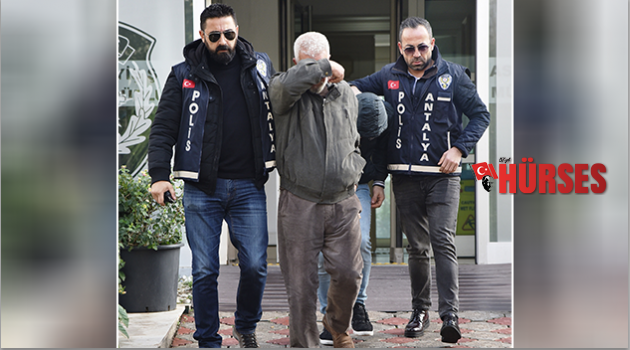 AVM hırsızları yakalandı
