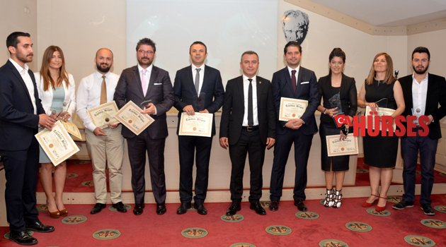 AVUKAT SAYISI ARTIYOR