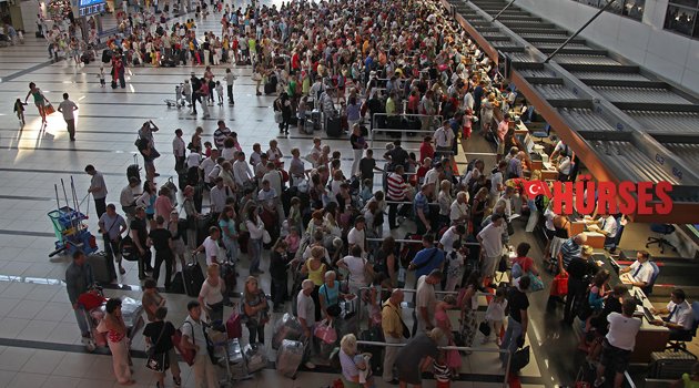 TERÖR ARTARSA TURİZM ETKİLENİR