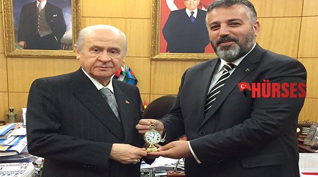 BAHÇELİ'YE 105 YILLIK KÖSTEKLİ SAAT