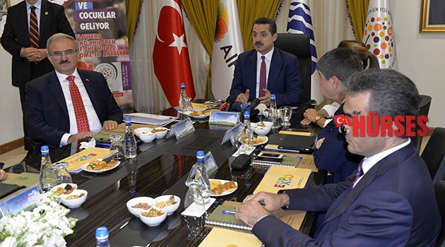 BAKAN ÇELİK: EXPO BİTİYOR AMA KAPANMAYACAK