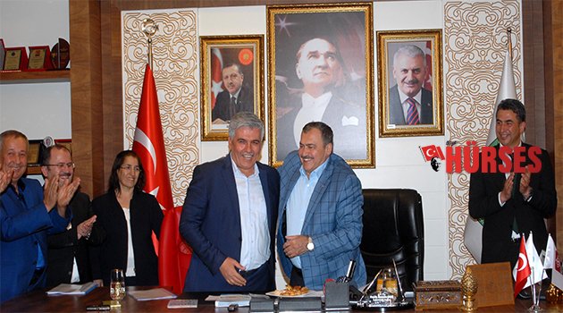 BAKAN EROĞLU: 16 NİSAN'DA SÖZ DE KARAR DA MİLLETİNDİR