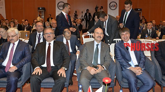 Bakan Soylu sert eleştirdi