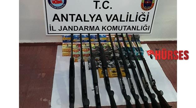 Bakkaldan cephanelik çıktı