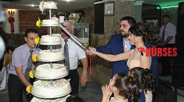 BARIŞ & ASLI: EVLİLİĞE İLK ADIMI ATTI