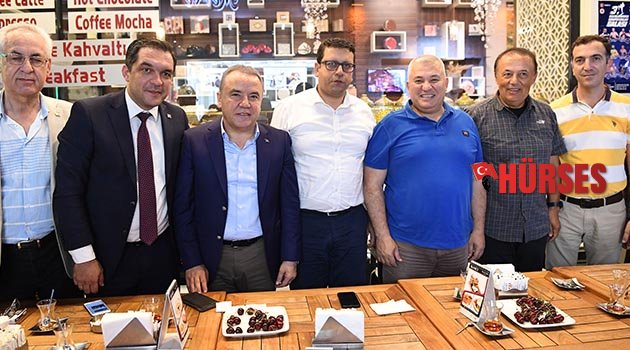 Başkan Böcek’ten Alanyalılarla iftar